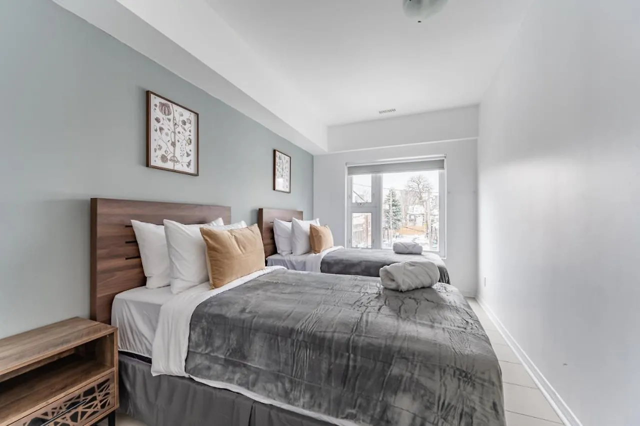 Downtown Townhomes Toronto Apartment