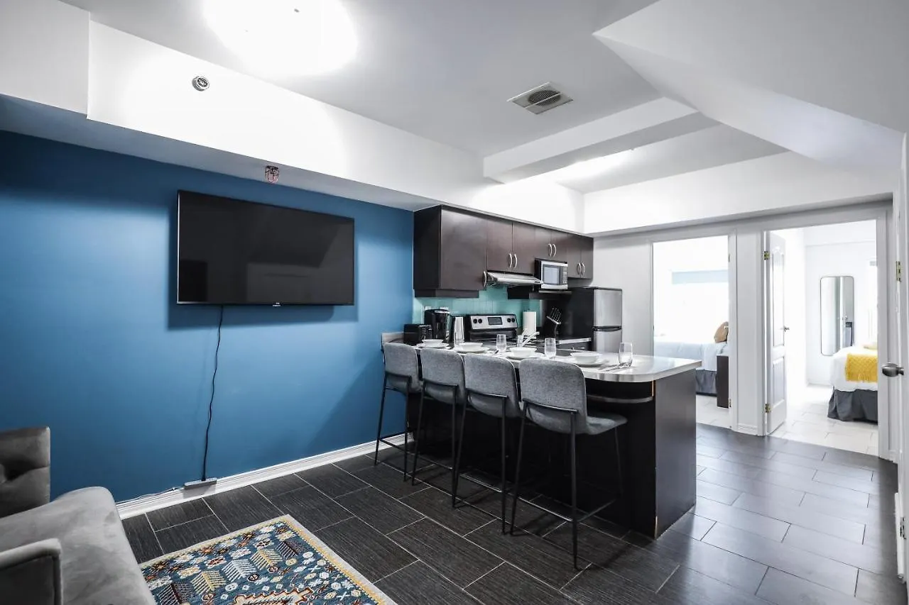 Apartment Downtown Townhomes Toronto