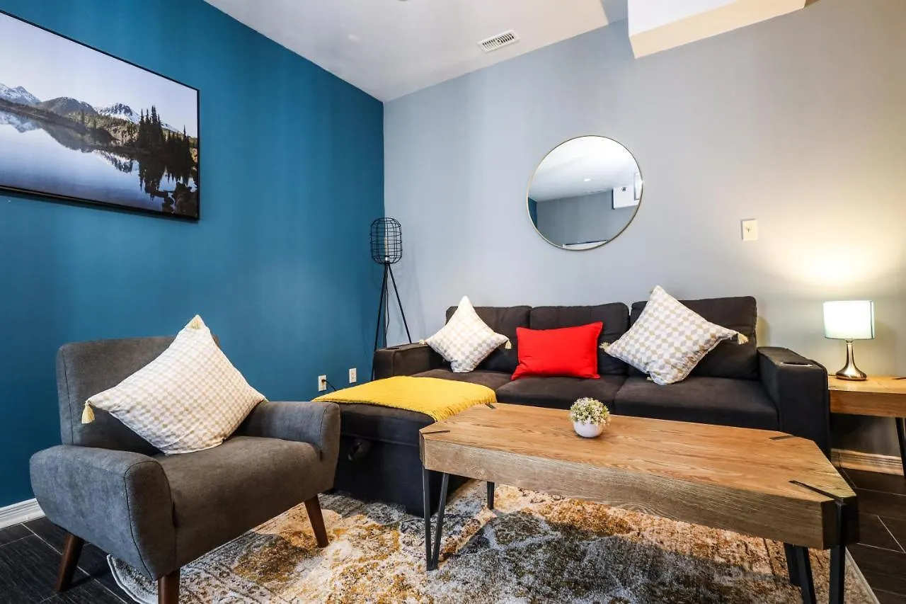 Apartment Downtown Townhomes Toronto