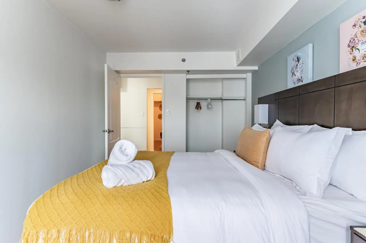Downtown Townhomes Toronto Apartment